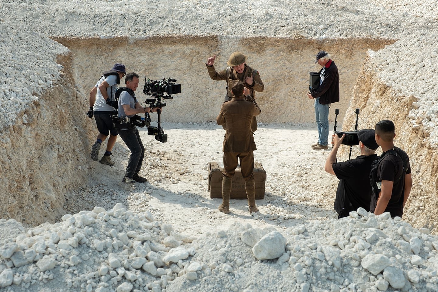Behind the scenes on 1917 filming in United Kingdom