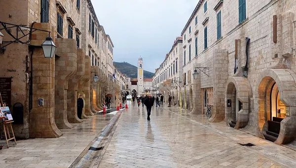 Behind the scenes on Bonus filming in Croatia