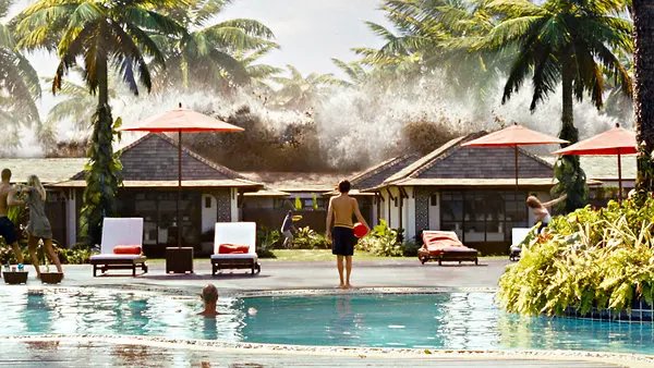 Behind the scenes on The Impossible filming in Thailand