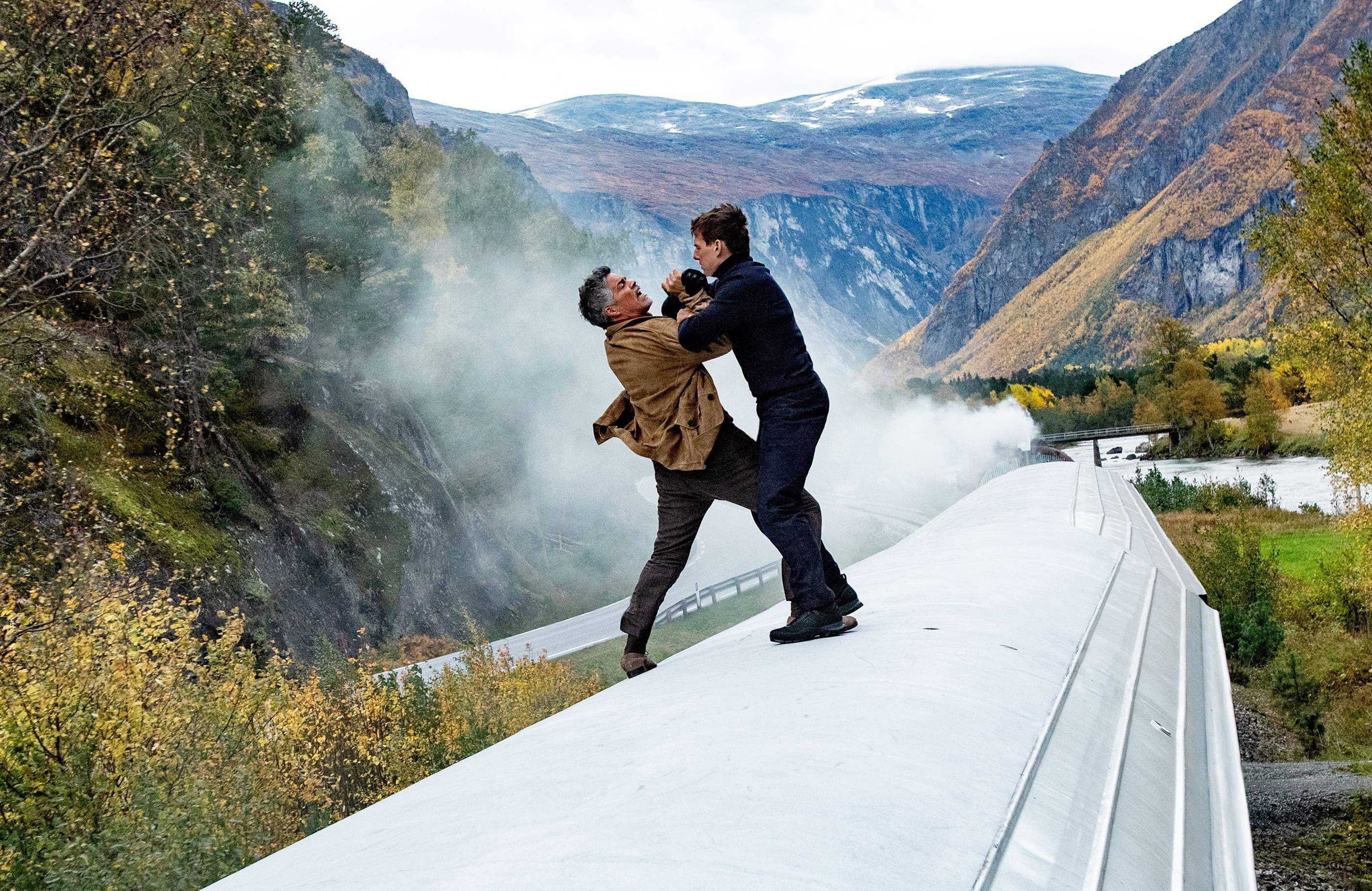 Behind the scenes on Mission Impossible Fallout Preikestolen filming in Norway