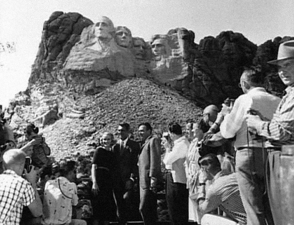Behind the scenes on North by Northwest filming in South Dakota