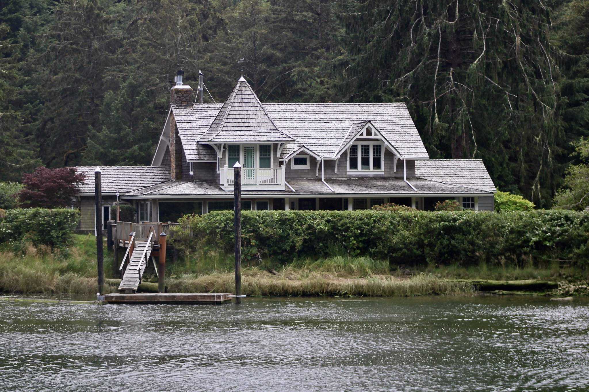 Behind the scenes on Sometimes a Great Notion filming in Oregon