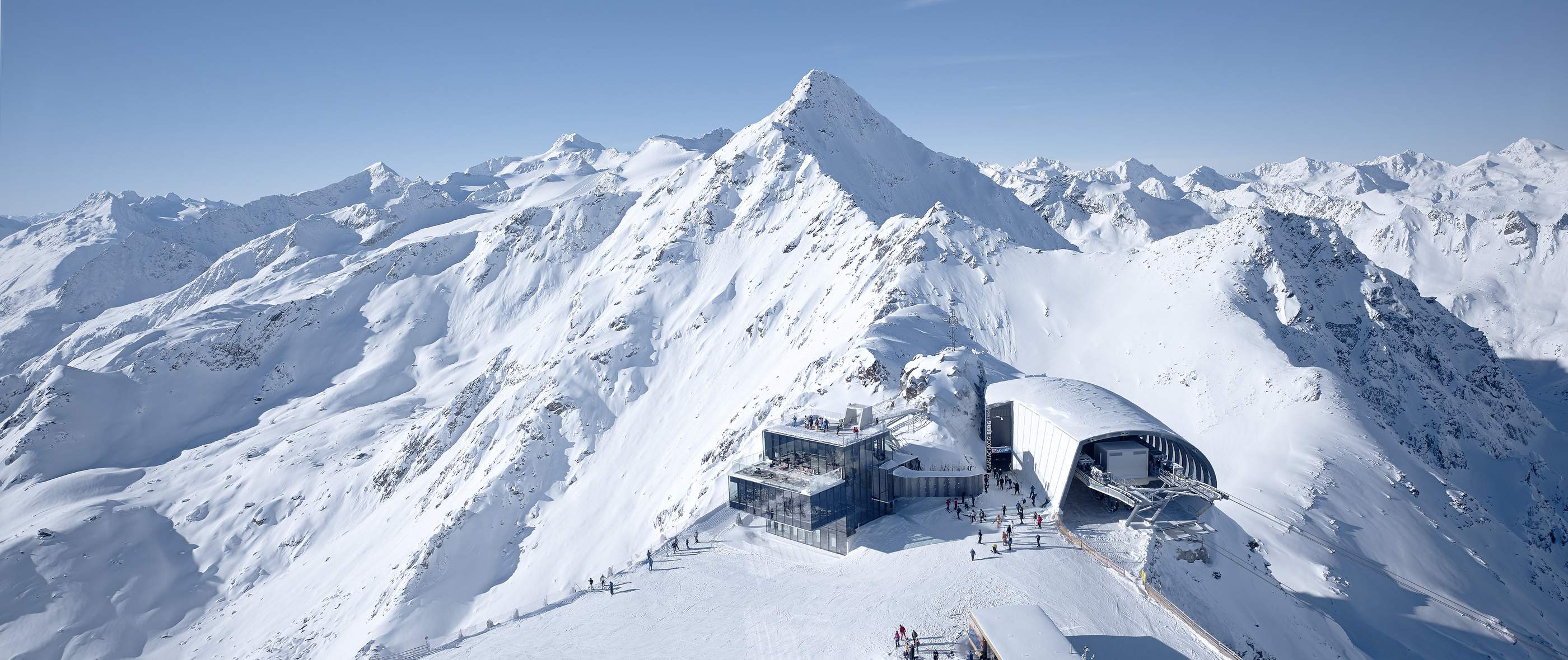 Behind the scenes on Spectre — Filming in Sölden filming in Austria