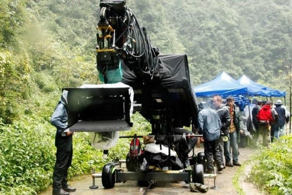 Behind the scenes on Transformers: Age of Extinction filming in Qatar